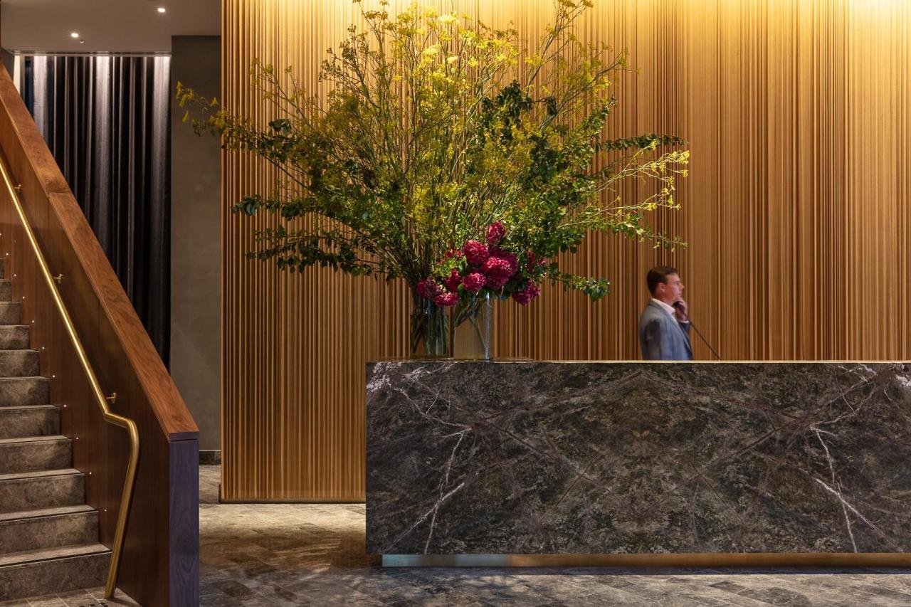 Next Hotel Melbourne, Curio Collection By Hilton Exteriör bild The hotel's lobby