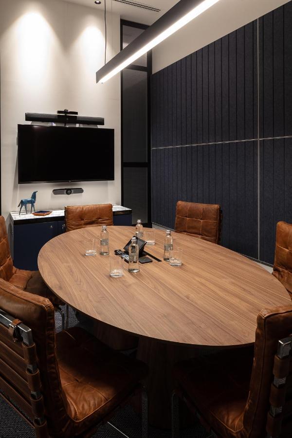 Next Hotel Melbourne, Curio Collection By Hilton Exteriör bild A meeting room at the headquarters of the International Telecommunication Union