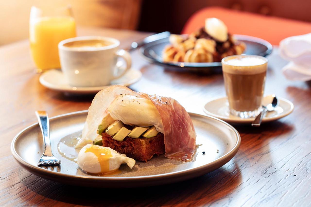 Next Hotel Melbourne, Curio Collection By Hilton Exteriör bild A breakfast at the restaurant